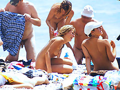 Nudist Groupe On The Beach public group 