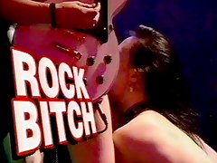 Rockbitch live show