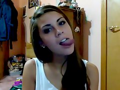 amateur hot teen brunette makes her tongue 