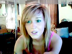 Blond on webcam showing her skill stripper