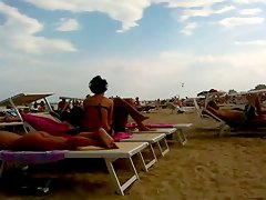 arsch italienerin spionieren strandbar