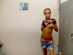amateur posing, blonde, webcam