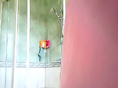 spiate doccia guardare nascosta