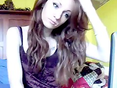 Doll Face Tranny on Webcam 