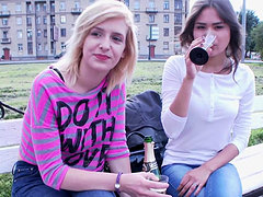horny russe ado adolescentes ménage à trois