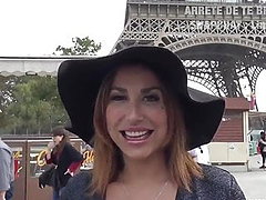 Une Tourisme vient se faire Sodomiser A Paris 