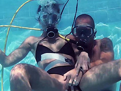 Minnie Manga and Eduard fucking hardcore underwater 