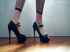 high-heels feet, amateur, transvestite