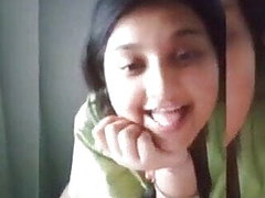Desi girl fingering her vagina 