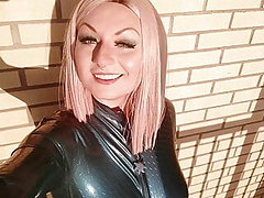 latex rubber selfie video with MILF 