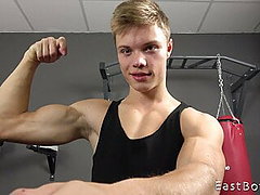 Muscle Flex - Casting - Leo Jonasson 