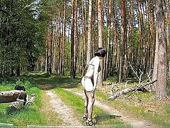 Sissy Lokky forest strip amp bakstage of outdoor 