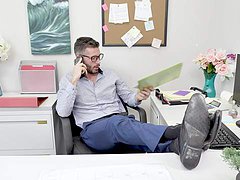 Deep sex at the office with the petite girl on her first day 