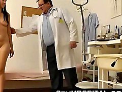 Curvy amateur gets a gynecological exam 