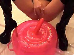 Dildo fucking amateur dressed in sexy latex 