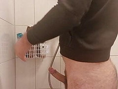 lockerroom masturbating, shower, webcam