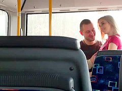 blowjob riding hardcore bus natürliche brüste