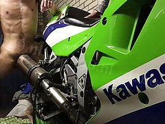 Fucking Kawasaki ZXR motorcycle exhaust 