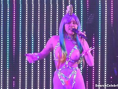 Miley Cyrus Performs Nude - Karen Dont Be Sad 