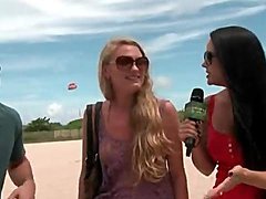 Hot slut sucks off a cock on hot air balloon 