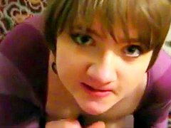 Teen girlfriend with sweet tits gives a 