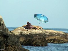 sborrate, nudità pubblica, spiaggia, voyeur